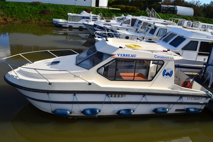 Charter Houseboat Low Cost Riviera 750 Pontailler-sur-Saône