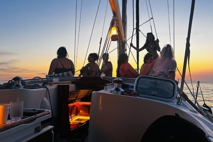Rental Sailboat BENETAU OCEANIS CLIPPER 411 Pisa