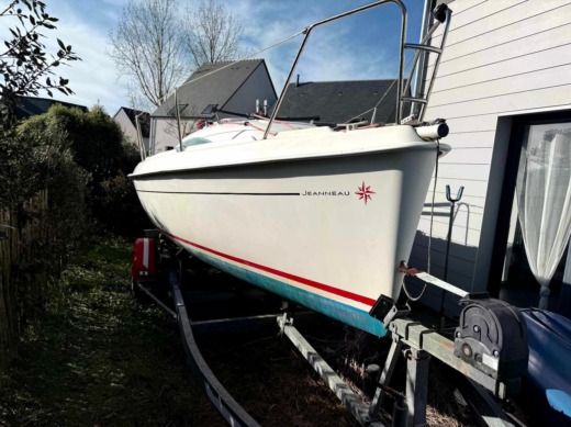 Sailboat Jeanneau Sun Fast 20 Boot Grundriss