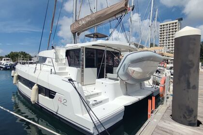 Rental Catamaran Catana Group Bali 4.2 - 4 + 2 cab. Pointe-a-Pitre