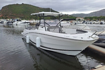 Charter Motorboat JEANNEAU 9.0 Saint-Florent