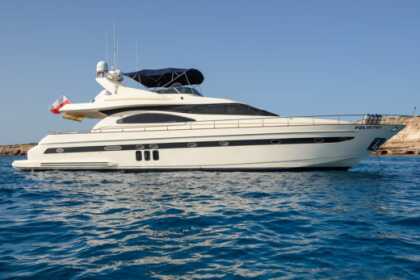 Charter Motor yacht Astondoa Astondoa 72 Alicante