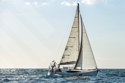 Charter Sailboat ELAN 35 Impression Marseille