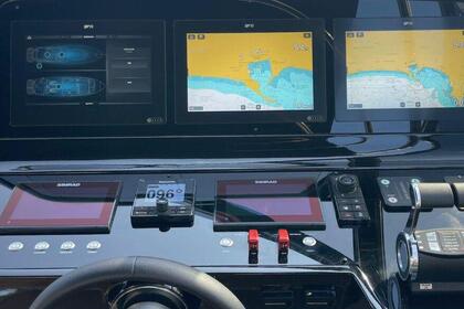 Rental Motor yacht Rizzardi 63 Hard Top Capri