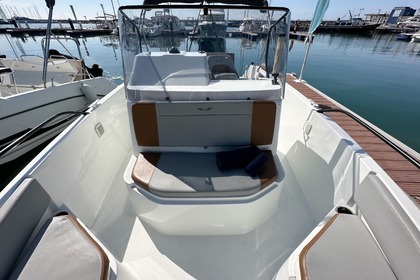 Rental Motorboat Beneteau Flyer 7 SpaceDeck Barcelona