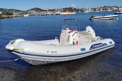 Noleggio Barca senza patente  Capelli TEMPEST Portoferraio