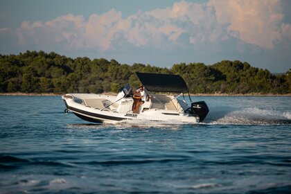 Чартер RIB (надувная моторная лодка) Joker Boat Clubman 22 Хорватия