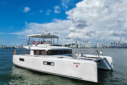 Miete Katamaran Lagoon Lagoon 52 F Cartagena