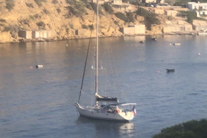 Ενοικίαση Ιστιοπλοϊκό σκάφος Jeanneau Sun Odyssey 45.1 Λε Σαμπλ-ντ'Ολόν