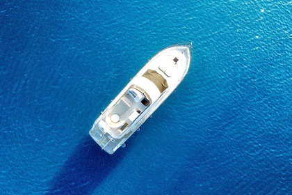 Verhuur Motorjacht UNIESSE 55 FLY Villasimius