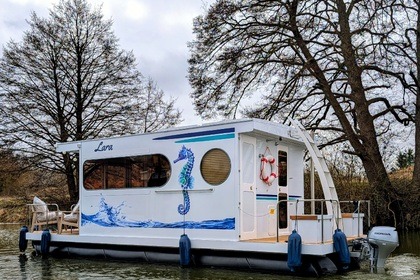 Charter Houseboat Neues Rollyboot Max Mecklenburgische Seenplatte