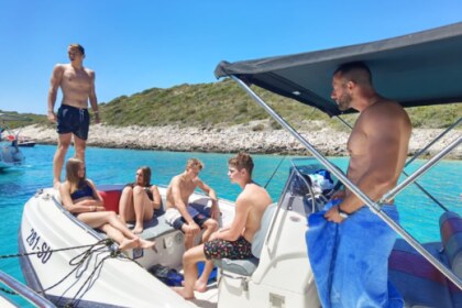 Hire RIB Zar Formenti 75 Supetar