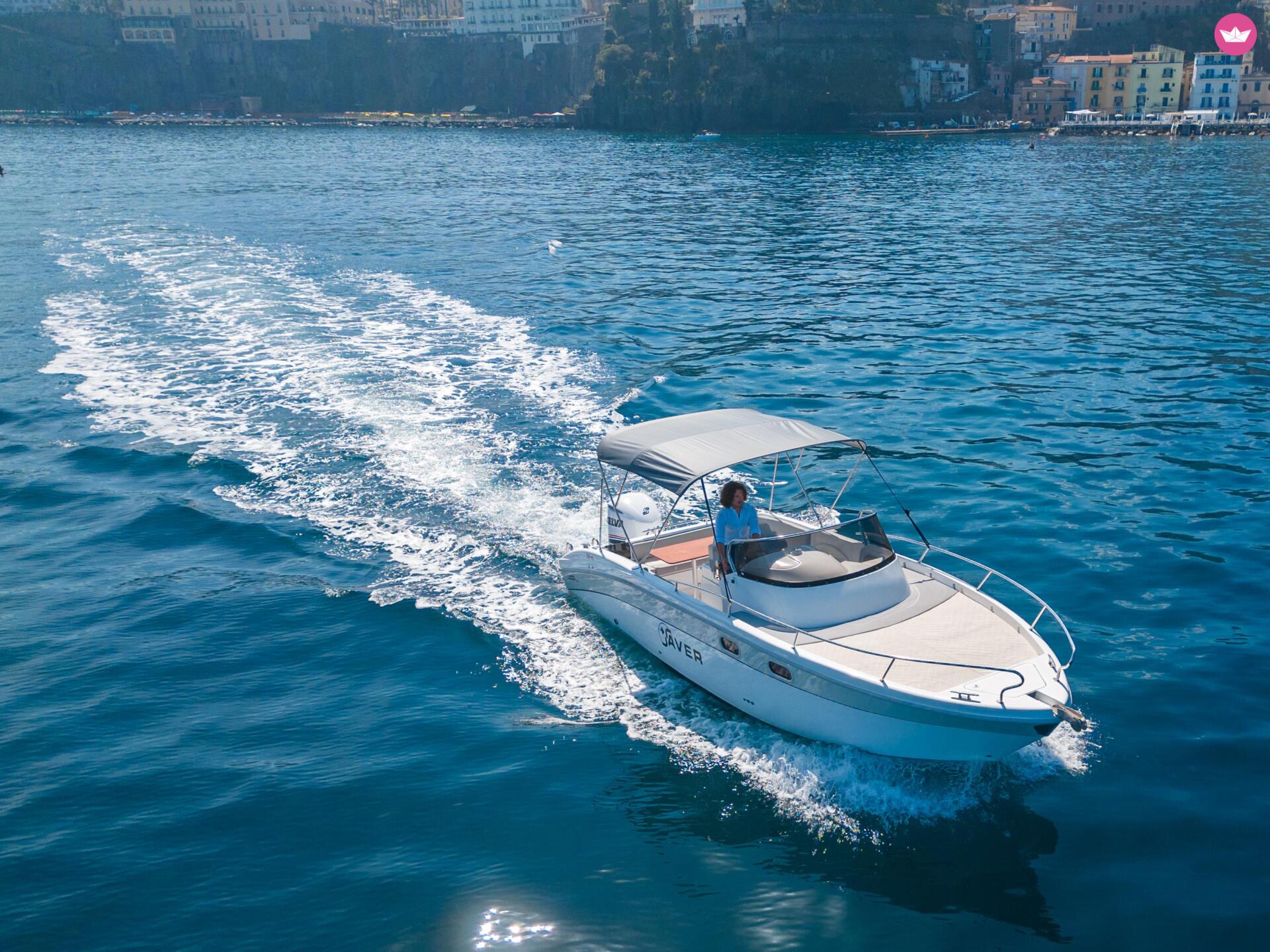 Rent Saver Saver 8.50 Motorboat (2022) in Sorrento - Nautal