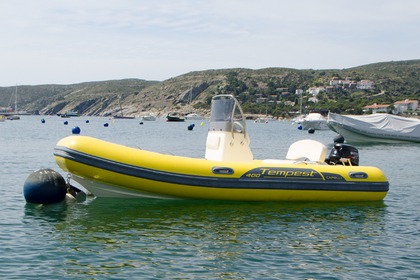 Location Bateau à moteur Capelli Capelli Tempest 400 Cadaqués