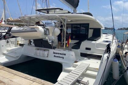 Hire Catamaran Lagoon-Bénéteau Lagoon 42 - 4 + 1 cab. Portocolom