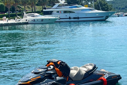 Noleggio Moto d'acqua Seadoo Gtx 230 Sound&system NEW Trogir