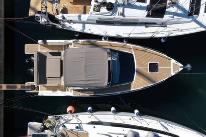 Miete Motorboot NUVA YACHTS Nuva M9 Cabin Biograd na Moru