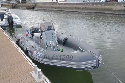 Miete RIB Narwhal Hd-520 Lorient