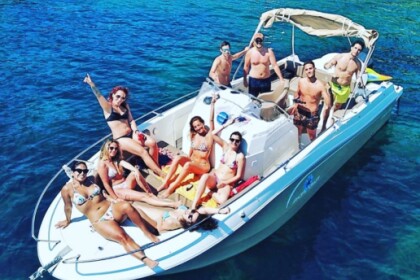 Location Bateau à moteur Pacific Craft 750 OPEN L'Estartit