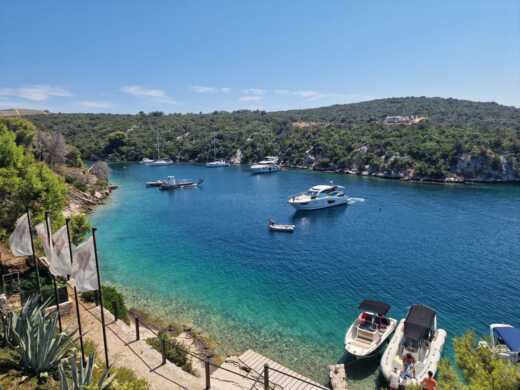 Trogir RIB CAPELLI Tempest 770 alt tag text