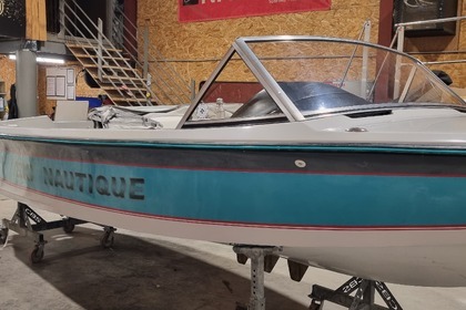 Location Bateau à moteur Correct Craft Sport Nautique Doussard