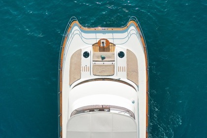 Hire Motor yacht Fontaine Pajot Queensland 55 Corfu