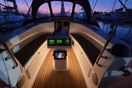 Miete Segelboot Bavaria 40 Cruiser Athen