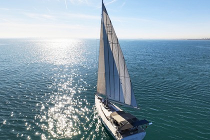 Rental Sailboat Bavaria Bavaria C57 Portisco