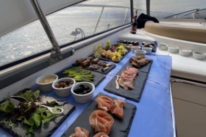 Aluguel Lancha Princess V58 Madeira