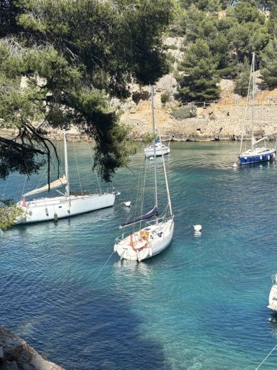 Бандоль Sailboat Beneteau First 25.7 alt tag text