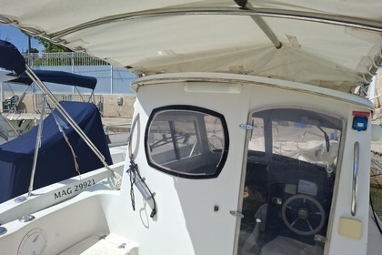 Hire Motorboat Ultramar 600 week-end L'Estaque