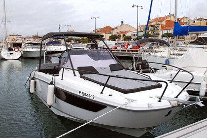 Rental Motorboat Bénéteau Flyer 8 Sundeck Barcelona