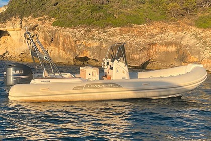 Alquiler Neumática CAPELLI TEMPEST 775 Saint-Florent