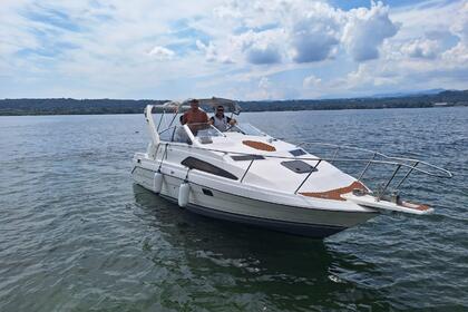 Miete Motorboot Bayliner 23,5 Arona