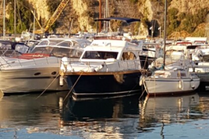 Hire Motorboat San Remo 34 Fly Agropoli