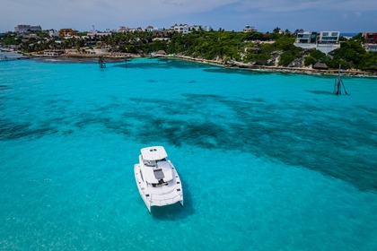 Rental Catamaran Leopard PowerCat Cancún