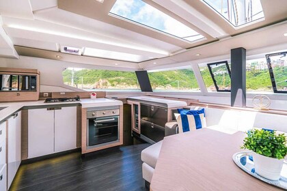 Miete Katamaran Fountaine Pajot Fountaine Pajot Tanna 47 - 5 + 1 cab. Pula