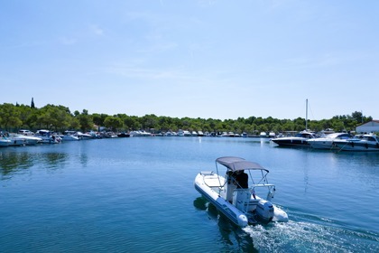 Hire RIB Zar Formenti ZARmini Rib Pro 18 HSC Šibenik