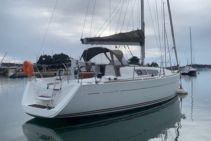 Location Voilier Jeanneau Sun Odyssey 33i Saint-Gilles-Croix-de-Vie