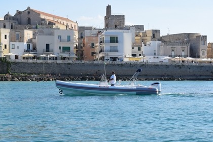 Hire Motorboat Joker Boat Clubman 26 Otranto