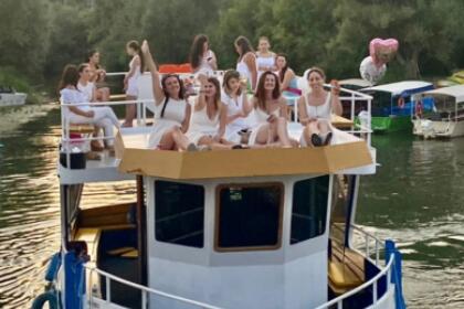 Charter Motorboat Custom Custom Virpazar