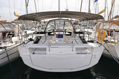 Чартер Парусная яхта Dufour Yachts Dufour 41 Општина Примоштен