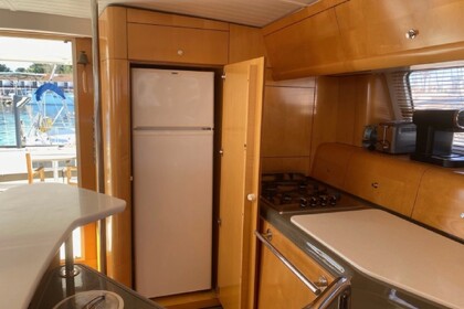 Charter Catamaran Fountaine Pajot Cumberland 44 Saint-Cyprien