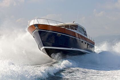 Charter Motorboat Apreamare Apreamare 38 confort Castellammare di Stabia
