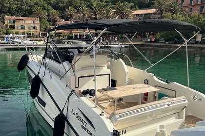 Hire Motorboat Quicksilver Sundeck 875 Cannes