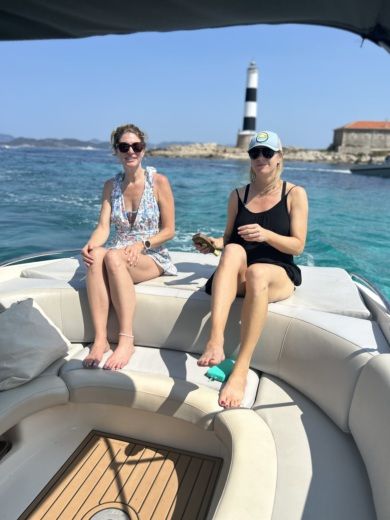 Ibiza Motorboat crunchi turchese 24 alt tag text