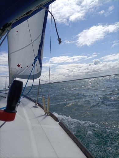 Saint-Cast-le-Guildo Sailboat Beneteau First 211 alt tag text