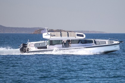 Rental Motorboat Axopar 37XC Cross Cabin Laurium