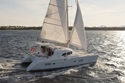 Location Catamaran LAGOON Lagoon 38 Hyères