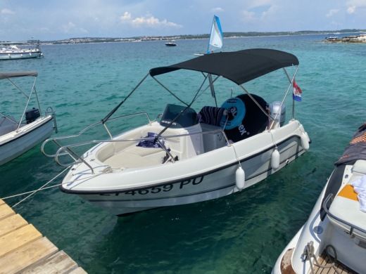 Pula Motorboat Marinello Eden 17 alt tag text